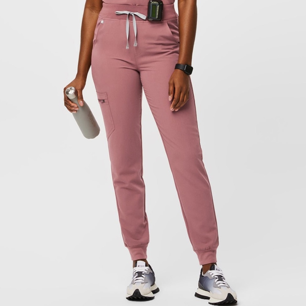 FIGS NWT High Waisted Zamora Jogger Scrubs